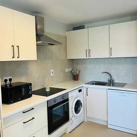 Apartment 3, Bay Clifden