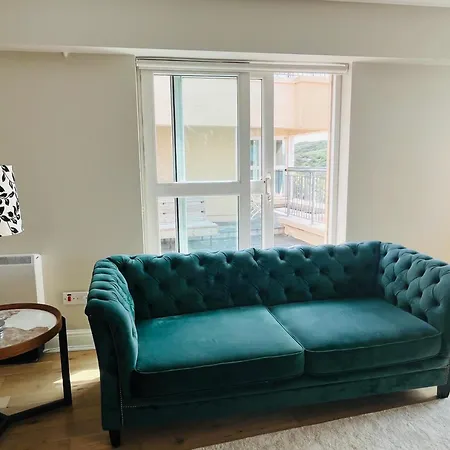 3, Bay Clifden