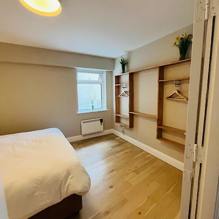 3, Bay Apartment