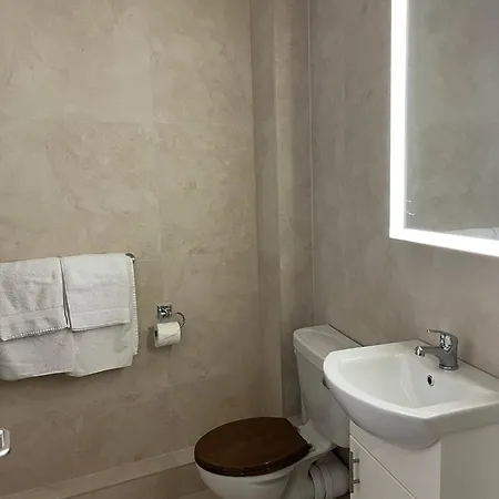 3, Bay Clifden