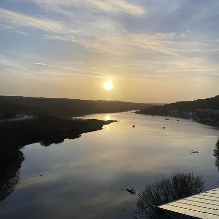 3, Bay Clifden